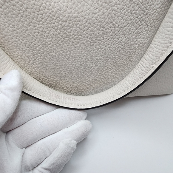 Authentic COACH Remi Satchel - Picture 8 of 16